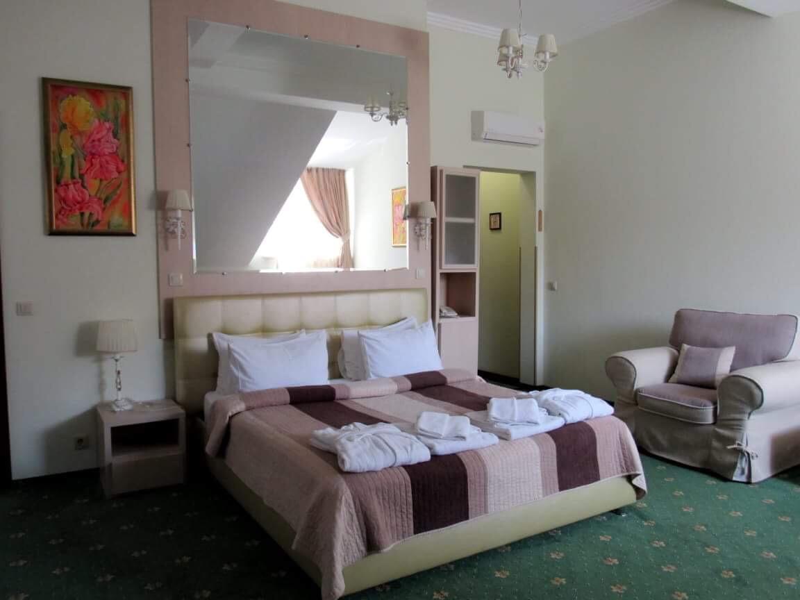 Hotel And Restaurant Complex Lubokray Переяслав-Хмельницкий Экстерьер фото